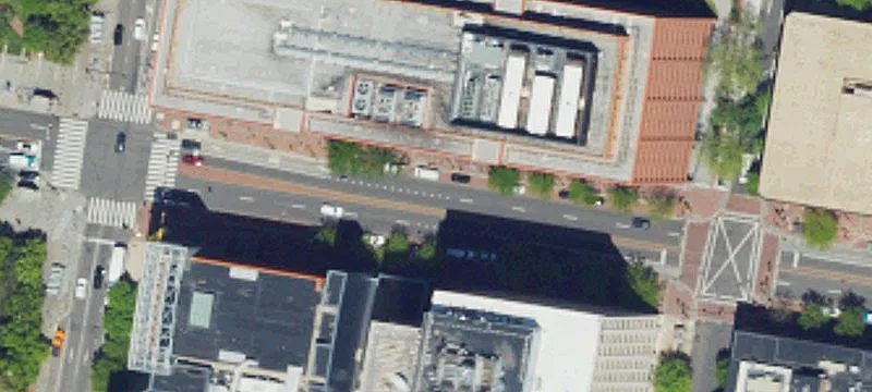 Office Building with Flexible Floor Plates