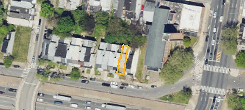 Three-Story Triplex with Kitchens