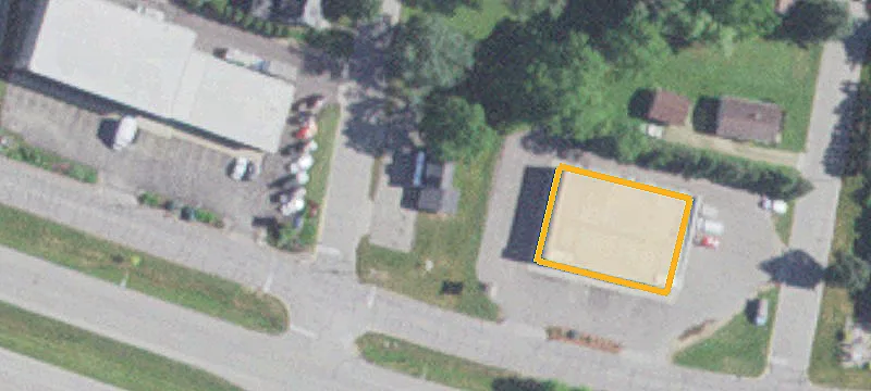 Storefront Building Near Retail Anchors