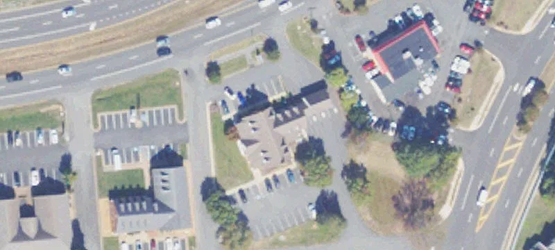 Single-Tenant Bank Building