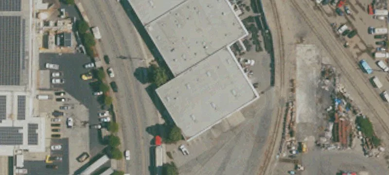 M2 Flex Space with Fenced Yard