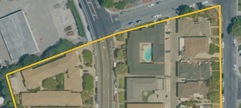 17-Unit Apartment Building with Pool