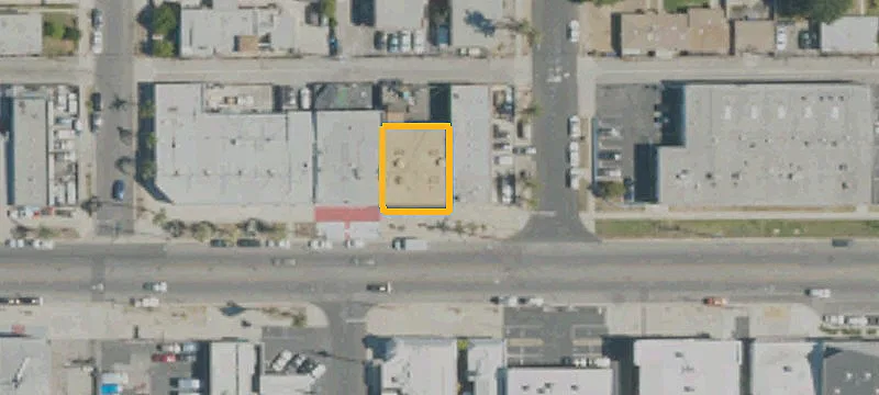 Freestanding Storefront Property