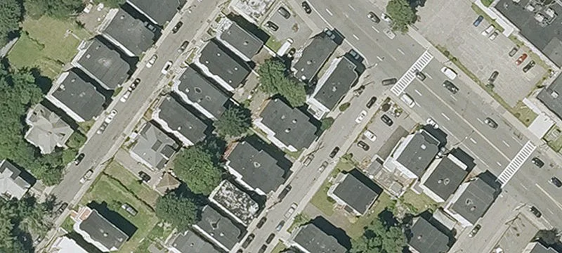 Updated 6-Unit Apartment Building