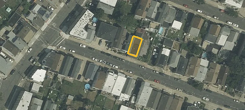 Triplex with Separate Utilities