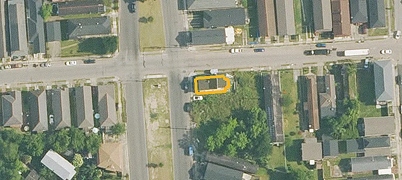 Corner-Lot Duplex