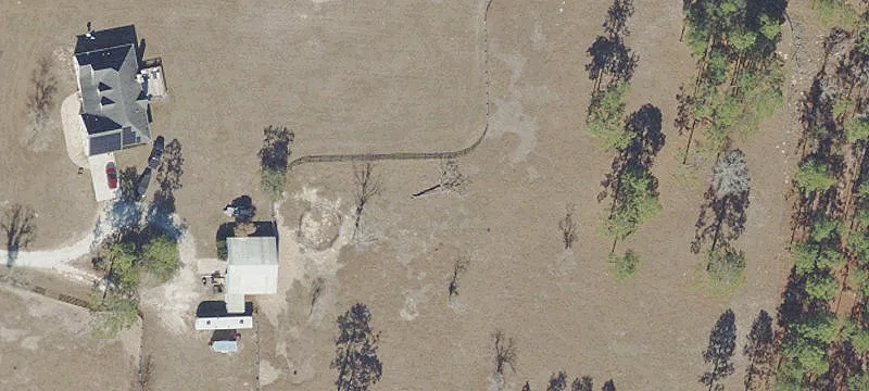 Equestrian Farm with Four-Stall Barn