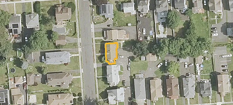 Triplex with Private Roof Deck