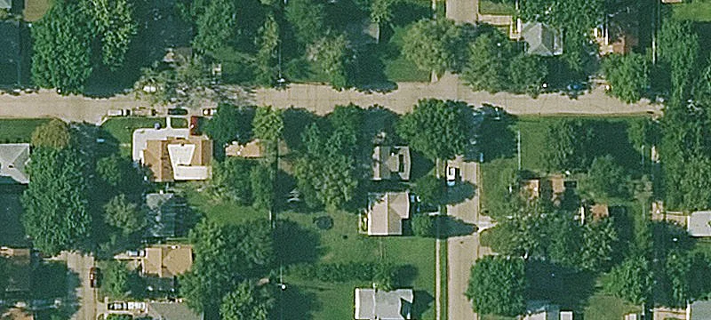 Corner-Lot Flex Space