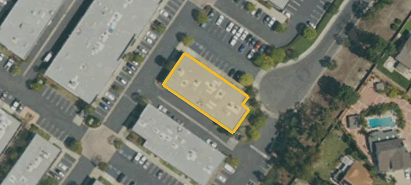 Flex Space with Grade-Level Loading