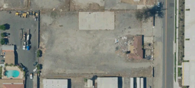 Distribution Center with Loading