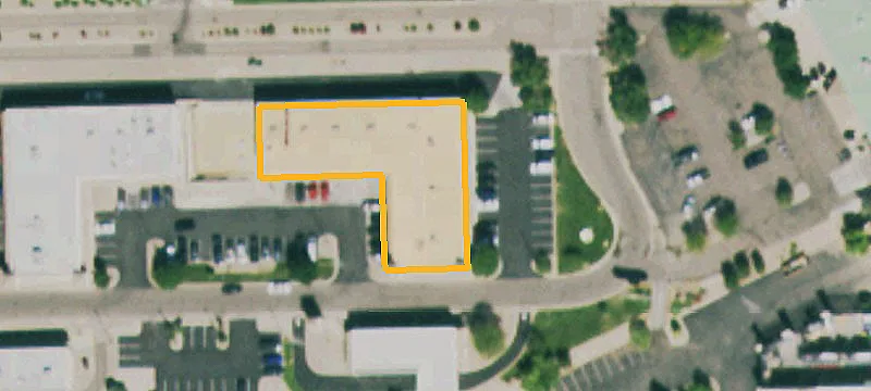 Multi-Tenant Shopping Center
