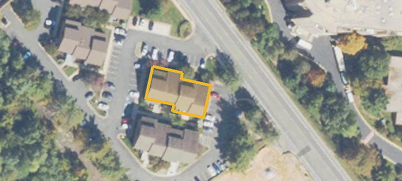 Ground-Level End-Unit Office