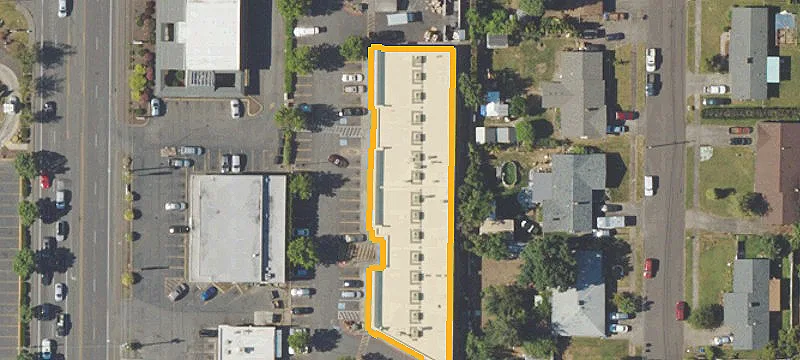 Fully Leased Shopping Center