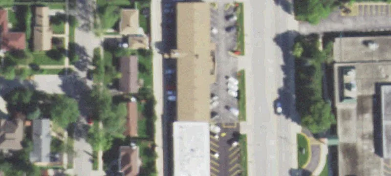 Two-Level Hotel with 53 Rooms