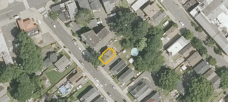 9-Bedroom Multifamily Property