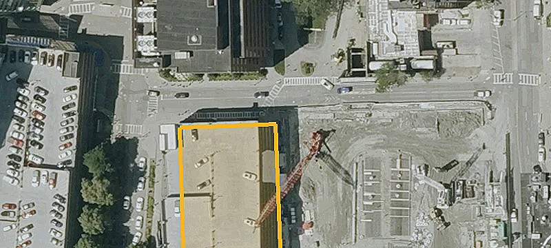 Renovated Upper-Level Retail Space