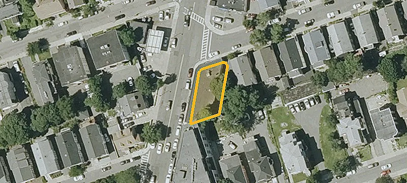 Two-Level Storefront with Basement