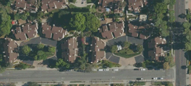 Four-Unit Flex Space