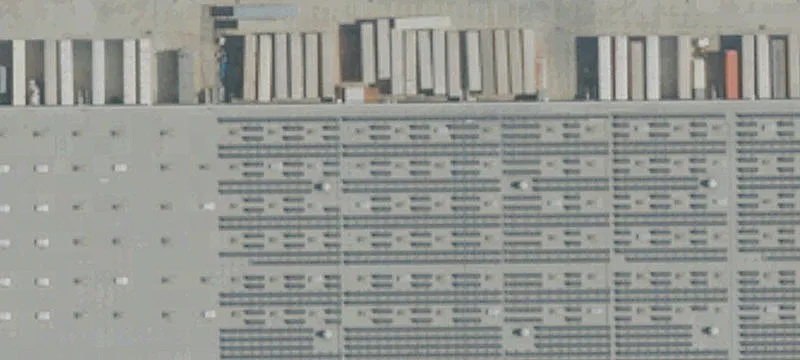 Distribution Center with Cross-Dock Loading