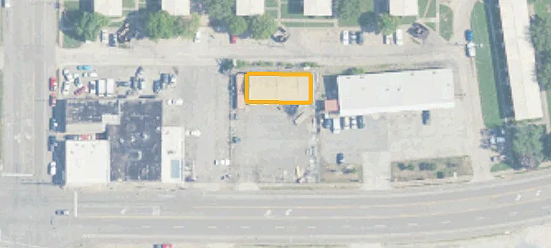 Warehouse with Laydown Area