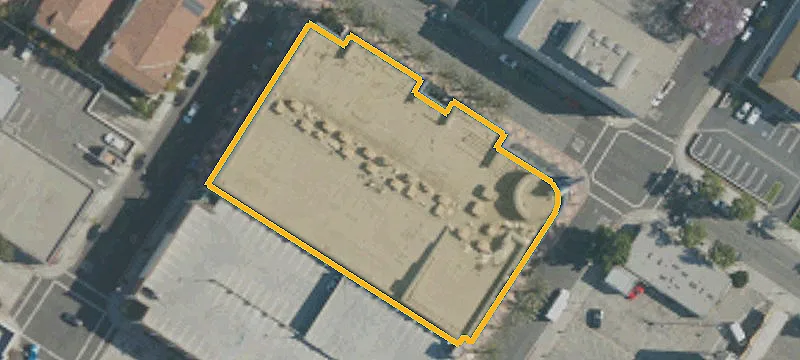 Freestanding Retail Building with Theater Build-Out