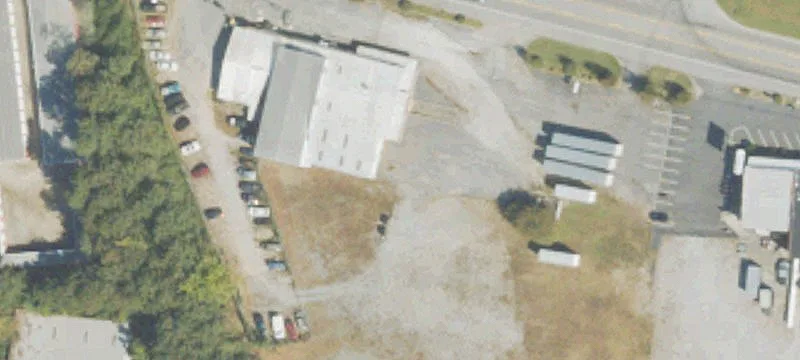 4-Unit Mixed-Use Building