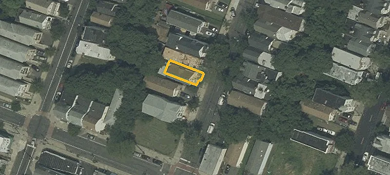 Updated Duplex With Hardwood Floors