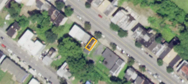 Mixed-Use Building with Garage