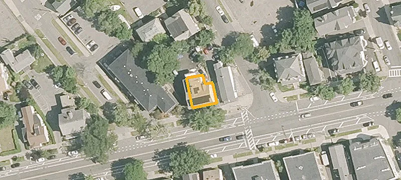 Renovated Triplex with Parking