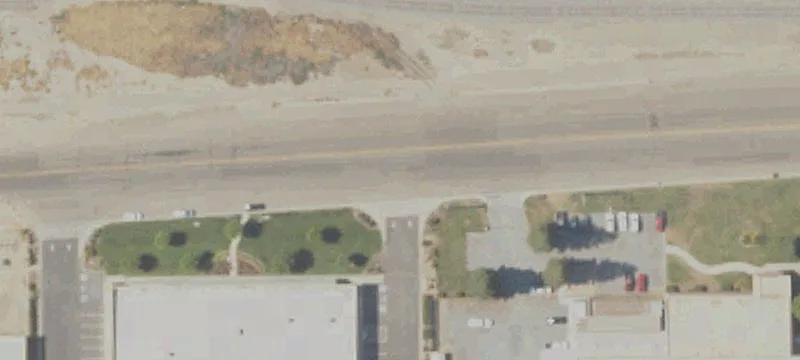 Warehouse with Rear Yard