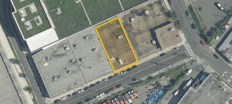 Flex Space With Loading Docks