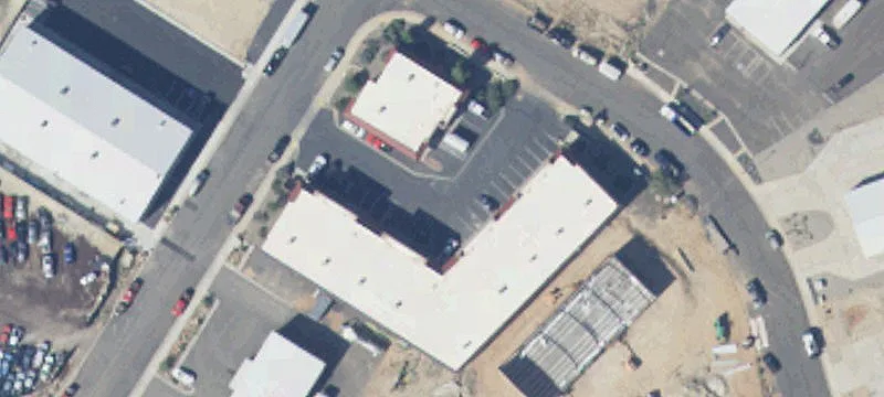 Flex Space with Overhead Door