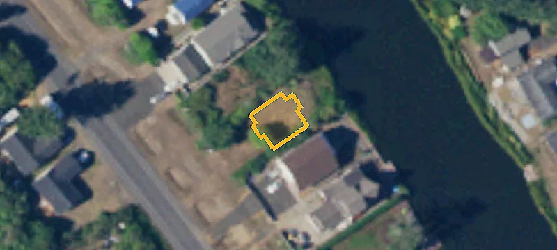 Canal-Front Waterfront Land