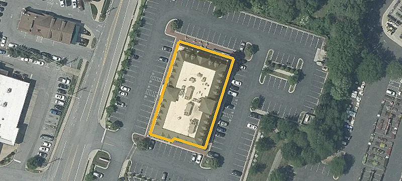 Office Unit with Flexible Layout