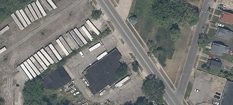 Two-Building Auto Shop Property