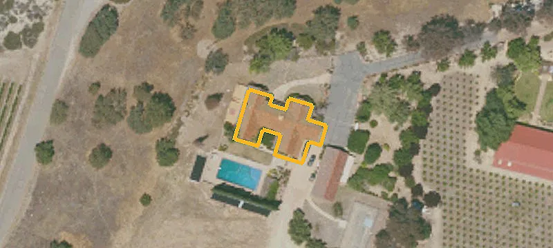 Operational Vineyard Estate