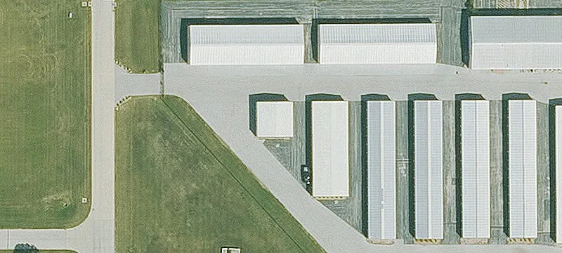 Flex Space with Overhead Door