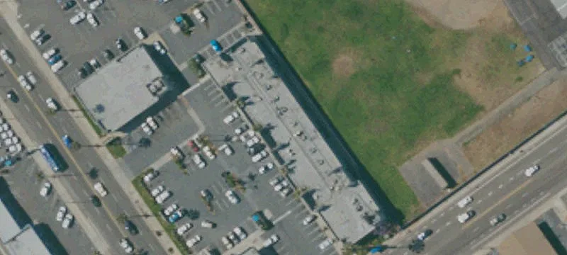 Retail Center with Co-Tenants