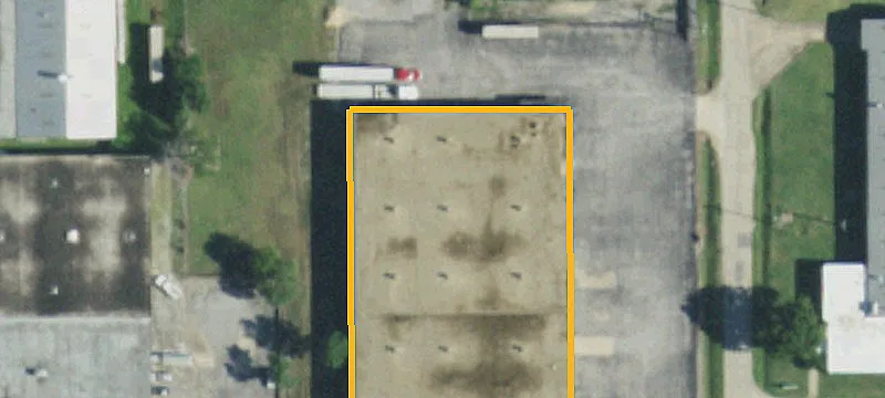 Distribution Center with Dock Loading