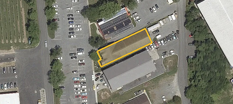 Heated Auto Shop With Showroom