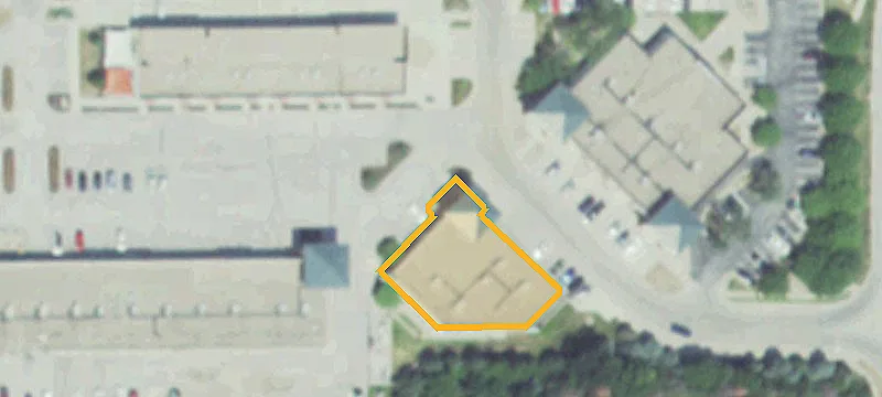 Fully Leased Shopping Center
