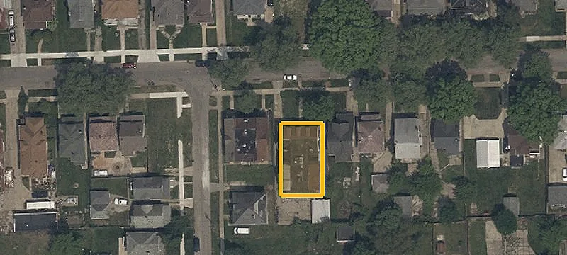 Renovated 6-Unit Apartment Building