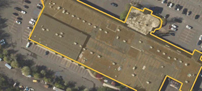 Restaurant Space With Commercial Hood