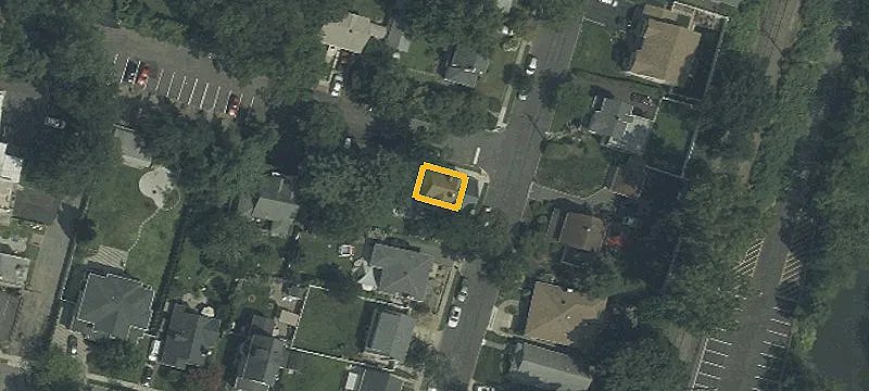 3-Unit Triplex with Garage