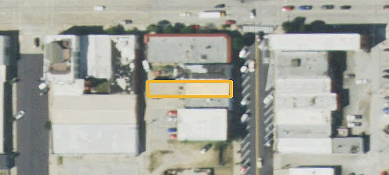 Storefront Property with Kitchen