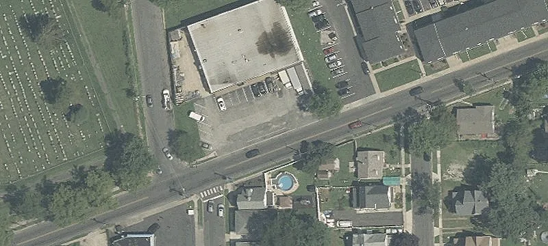 Warehouse With Fenced Yard