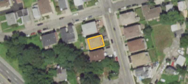 Colonial Multifamily Property