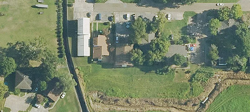 8-Unit Apartment Building