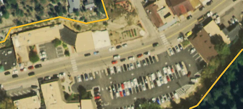 Flex Space with Secured Yard